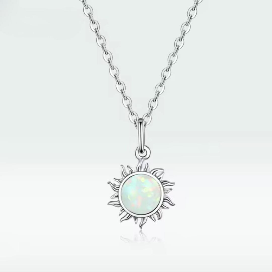 Collar Sol Radiante en Plata 925 con Ópalo Blanco