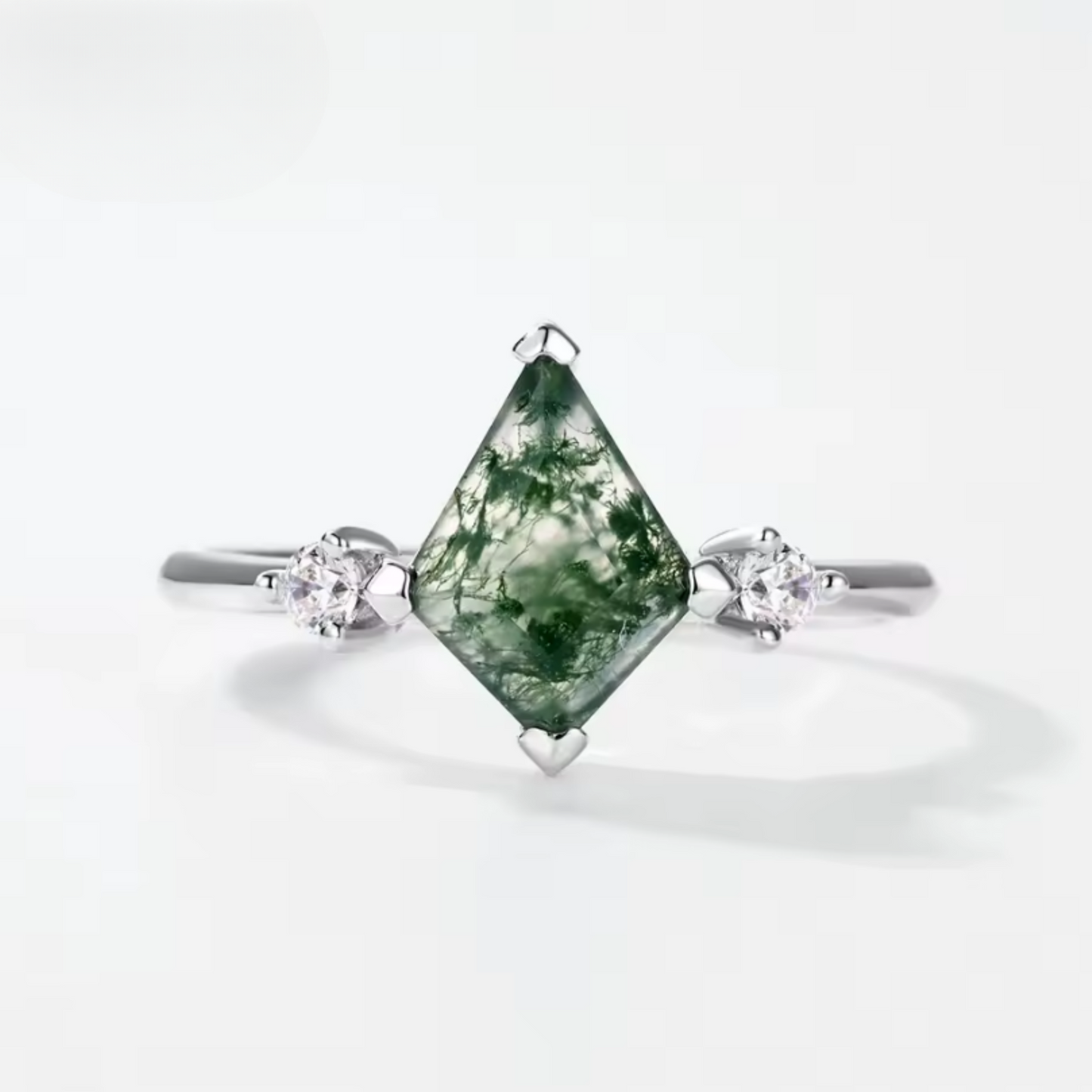 Anillo de Ágata Musgo en Plata 925 – Belleza natural en tus manos