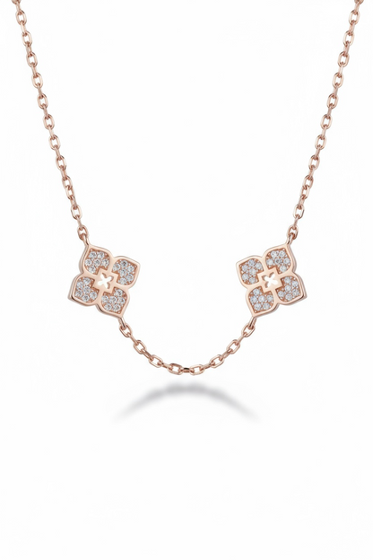 Collar Flor de Moissanita en Plata 925 con Baño en Oro 18K | Brillo & Elegancia Atemporal