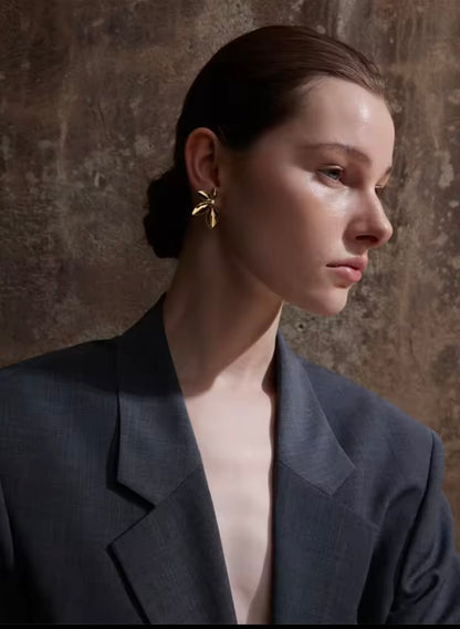 Pendientes hoja dorada en acero inoxidable | Antialérgicos, resistentes al agua, estilo elegante