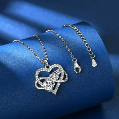 Collar Corazón Infinito con Moissanita | Plata 925