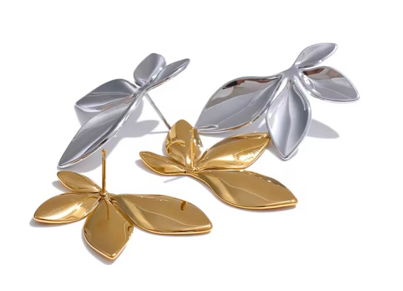 Pendientes hoja dorada en acero inoxidable | Antialérgicos, resistentes al agua, estilo elegante