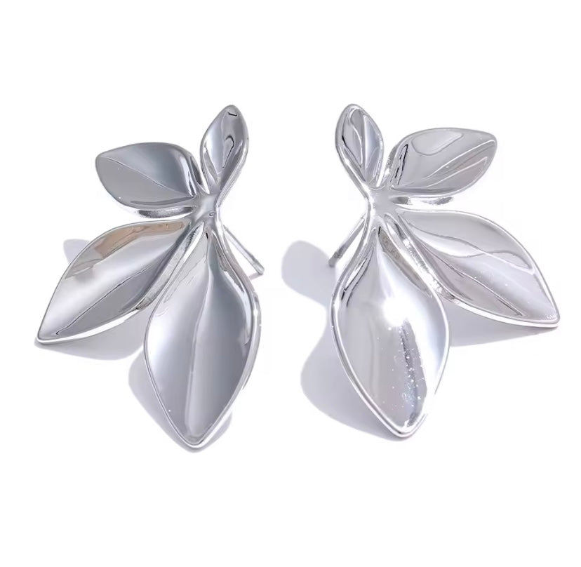 Pendientes hoja dorada en acero inoxidable | Antialérgicos, resistentes al agua, estilo elegante