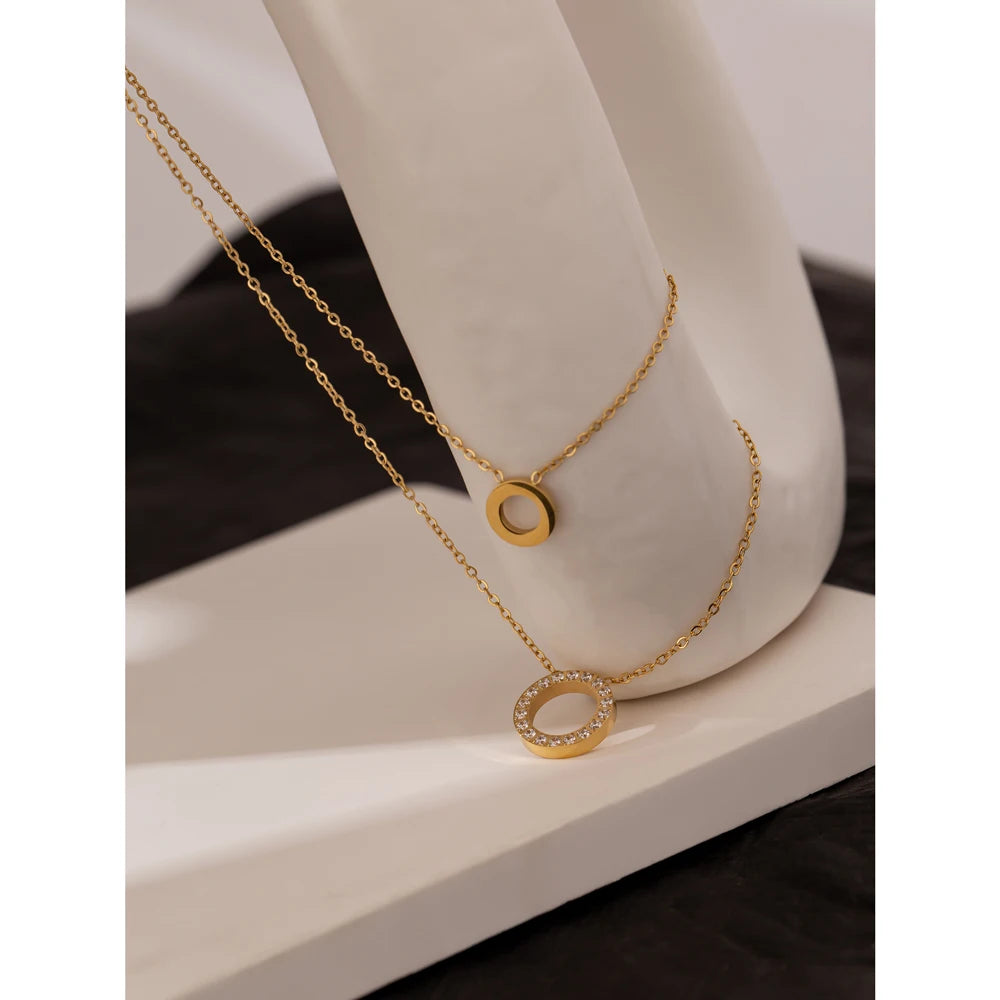 Collar Aura Layered: Doble Brillo, Doble Elegancia