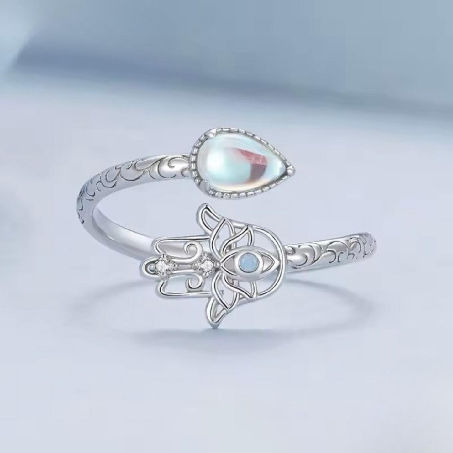 Anillo Mano de Fátima - Plata 925 con Piedra Lunar de Arcoíris
