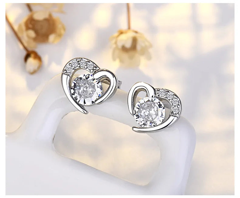 Pendientes Crystal Blossom | Delicadeza y Brillo Etéreo