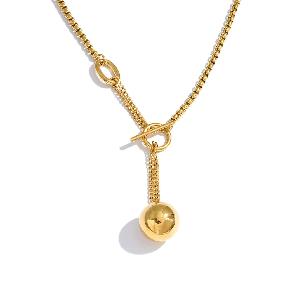Collar Golden Sphere: Vanguardia y Equilibrio
