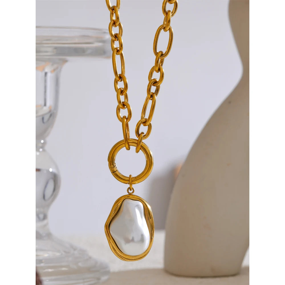 Pendientes Dew Drop: Minimalismo en Estado Puro