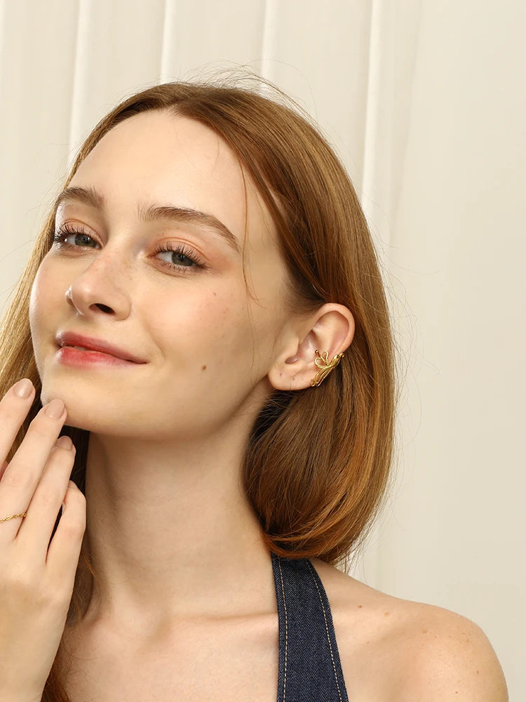Ear Cuff "Octopus Spirit" – Oro 18K & Diseño Oceánico