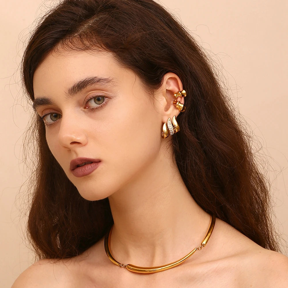 Ear Cuff "Bamboo Molten" – Textura Orgánica Gold
