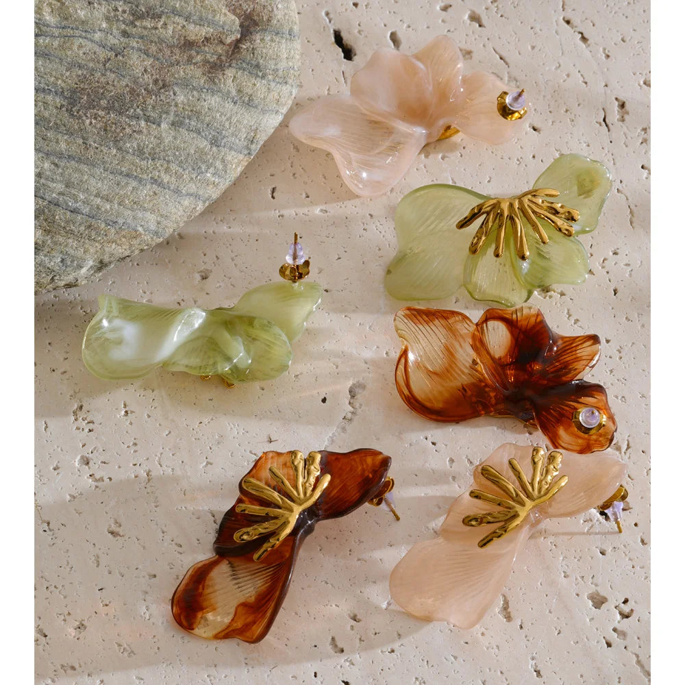Pendientes Petal Bloom: Elegancia Escultural