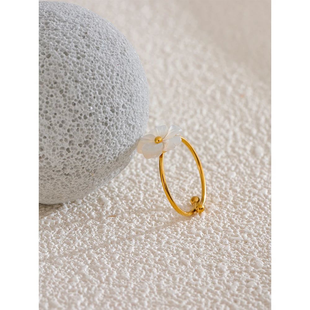 Collar Crab Charm: Un Pellizco de Estilo Marino