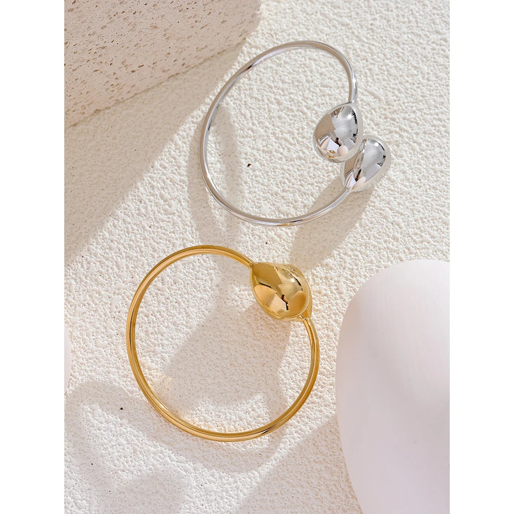 Brazalete Aura Drop: Fluidez y Vanguardia