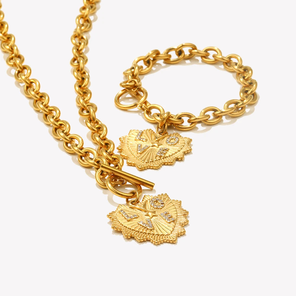 Collar "Love Radiance" – Medallón Vintage & Oro