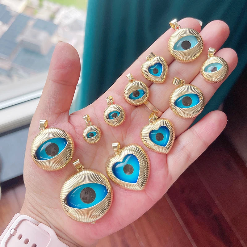 Amuleto Turkish Eye: Protección y Estilo 18k