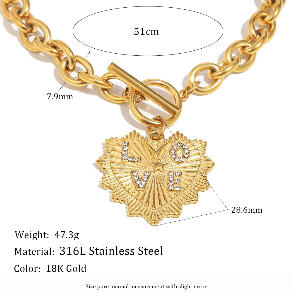 Collar "Love Radiance" – Medallón Vintage & Oro