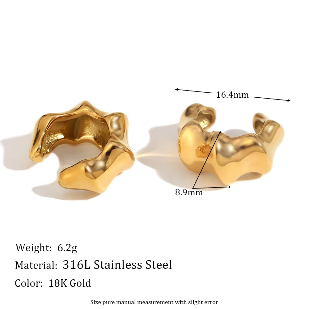 Ear Cuff "Bamboo Molten" – Textura Orgánica Gold