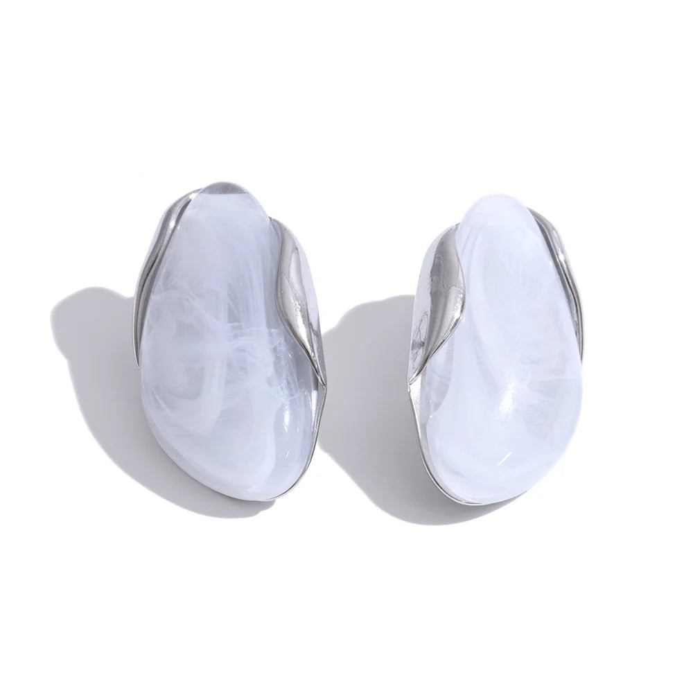 Pendientes "Duna" – Minimalismo Orgánico & Resina Esculpida
