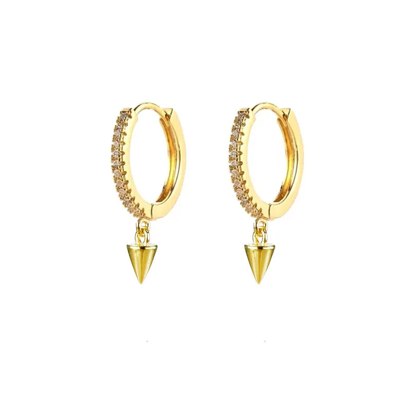Pendientes Mini Charm: Símbolos y Brillo