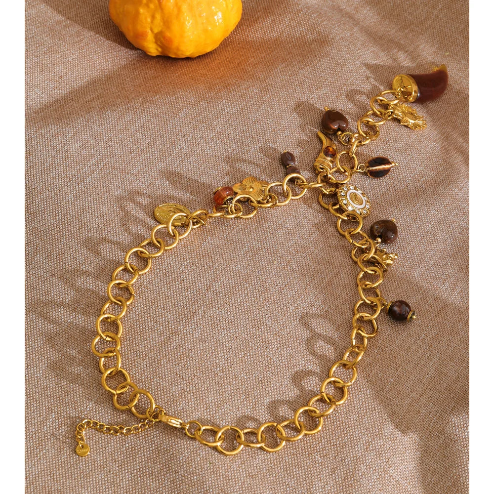 Collar Eternal Summer: La Danza de los Amuletos