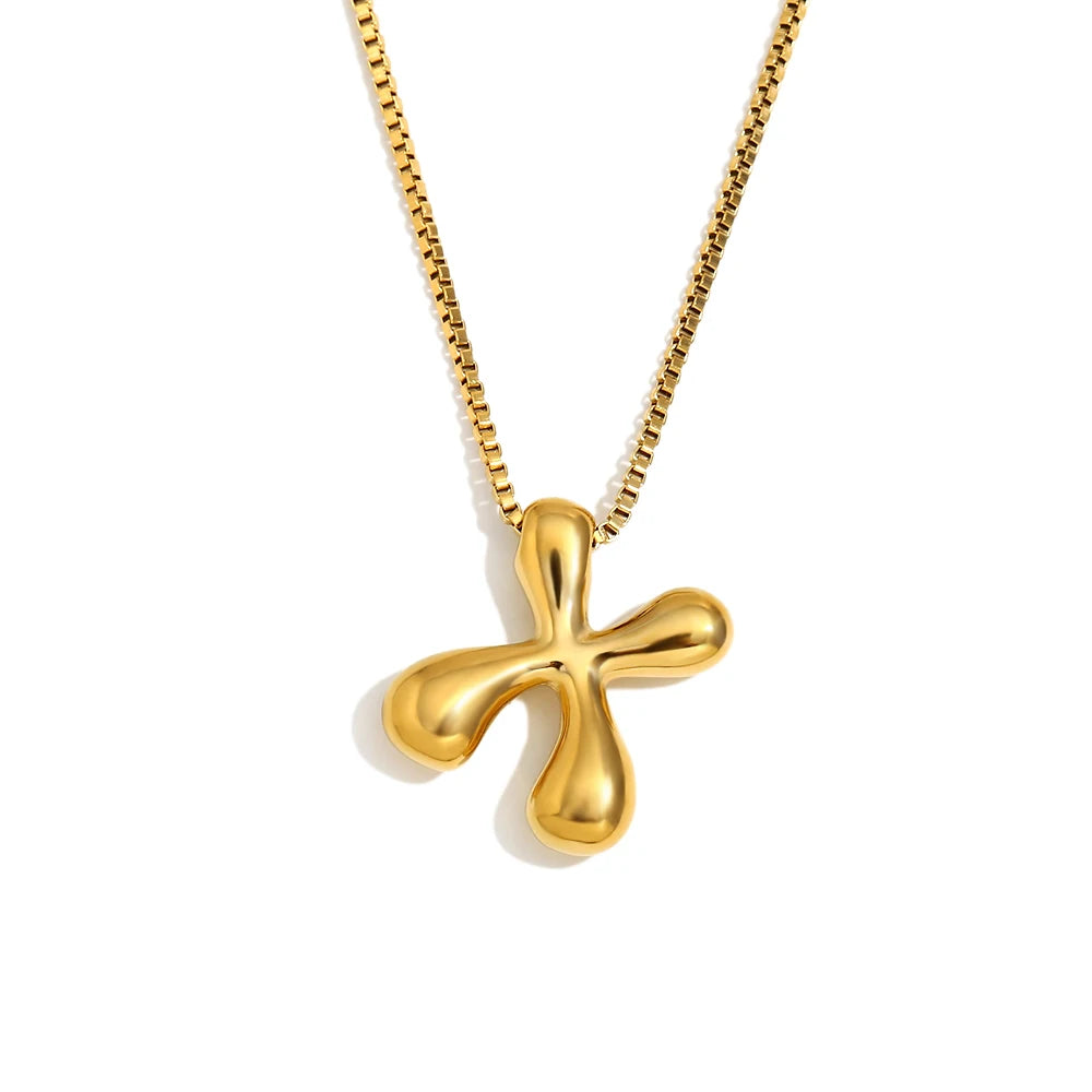 Collar Bubble Initial: Tu Identidad con Volumen