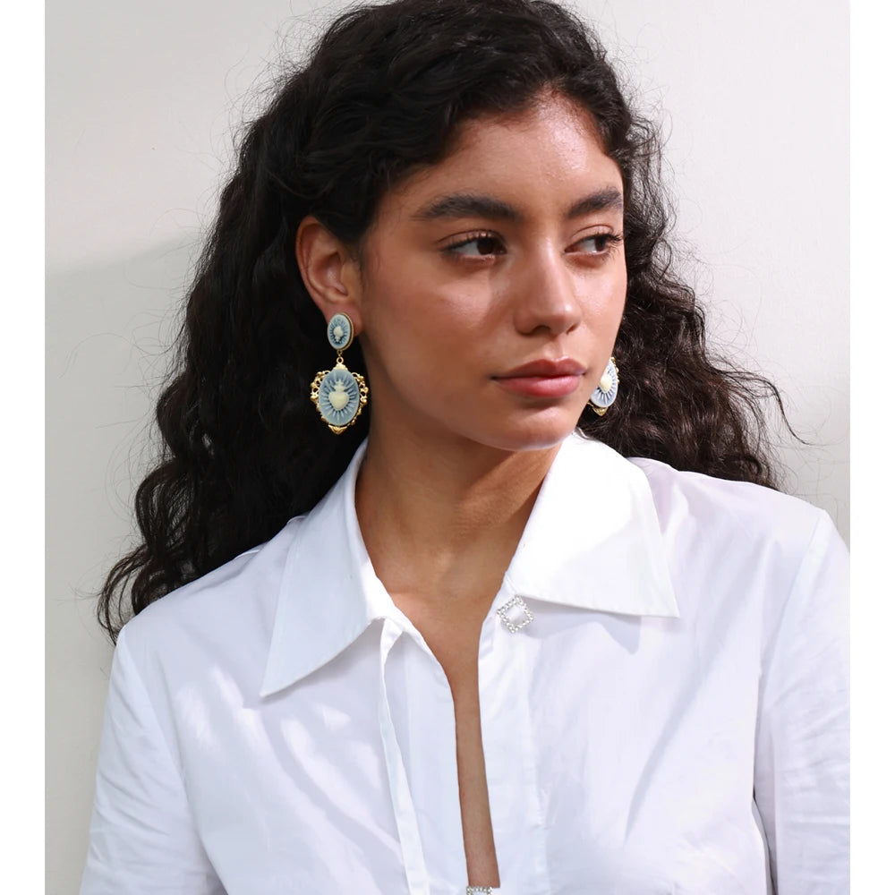 Pendientes "Sacré Coeur" – Romance Vintage en Azul Pastel