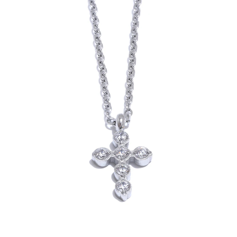 Pendientes Cascade Pearl: Elegancia en Movimiento