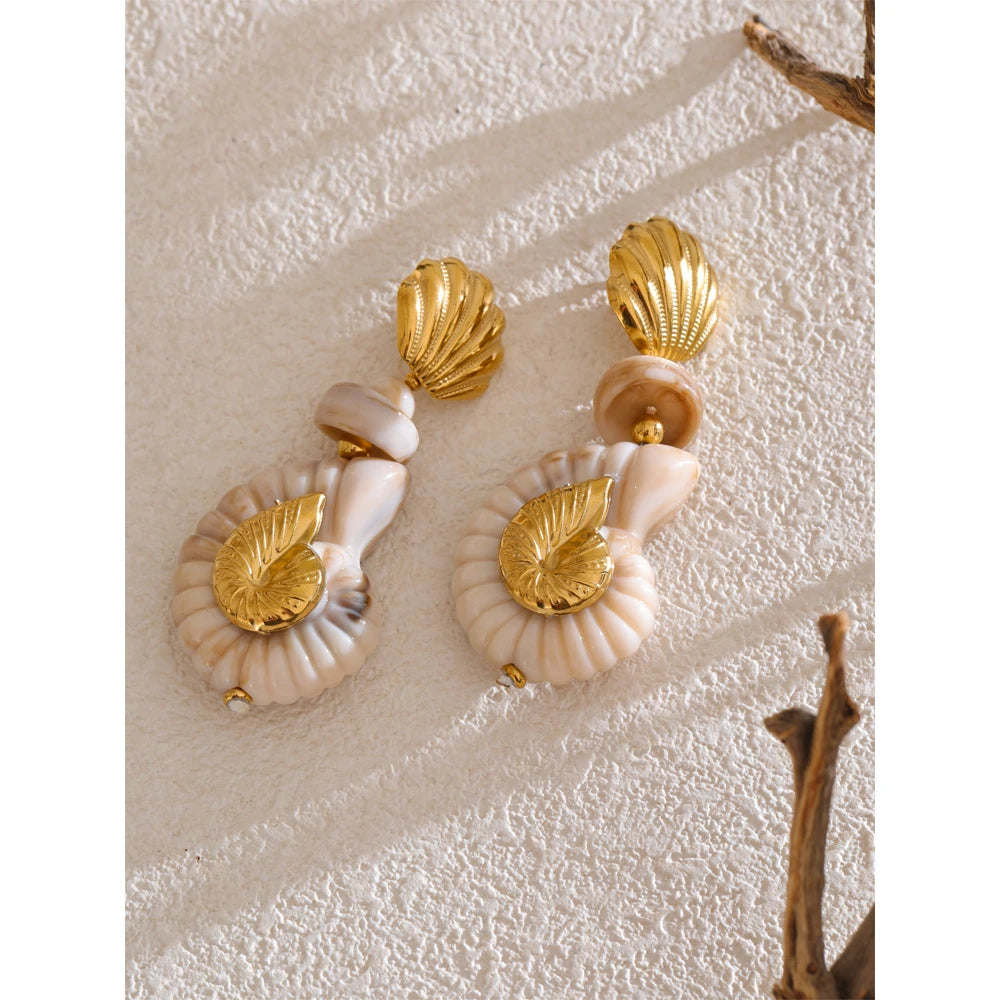 Pendientes Shell Muse: El Alma del Mediterráneo