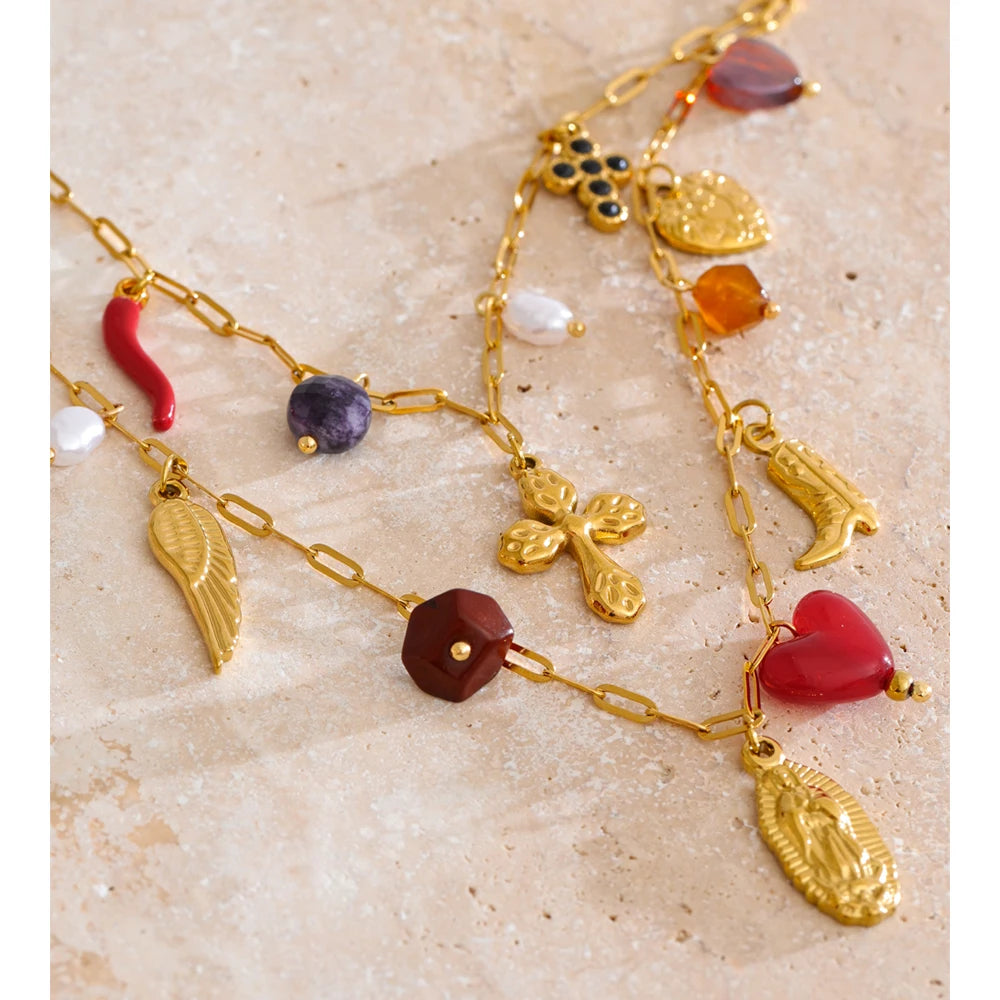 Collar Amore & Amuletos: Tu Historia en una Joya