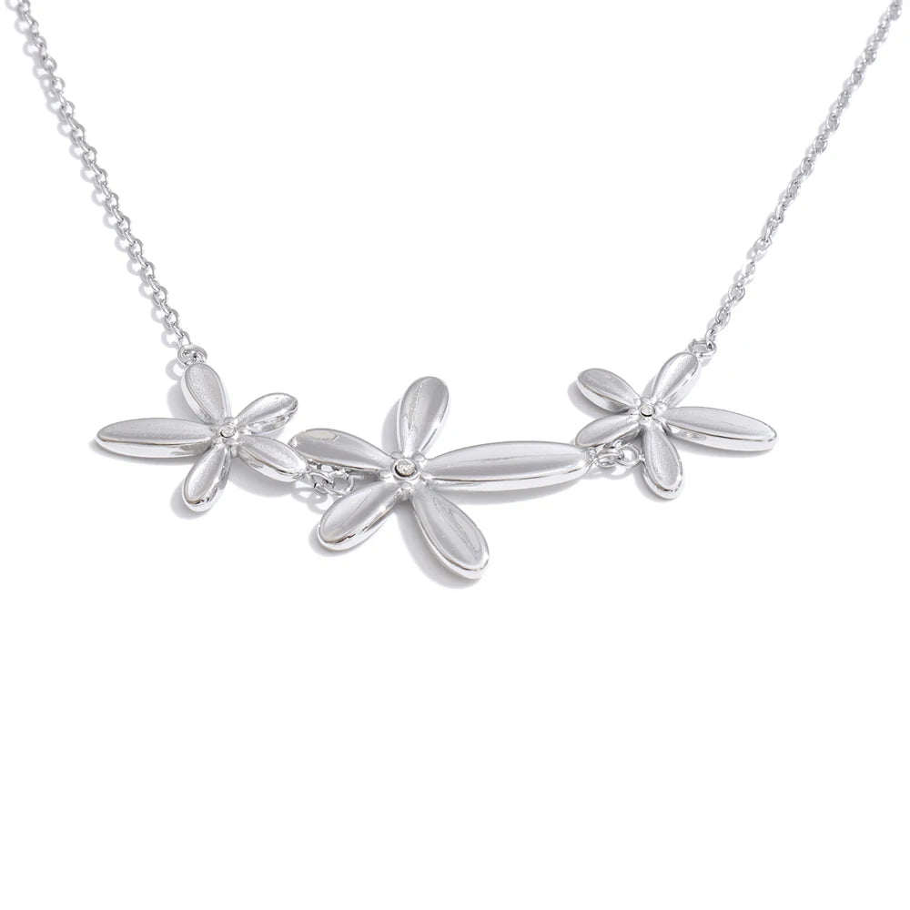 Collar Bloom: Una Primavera Eterna