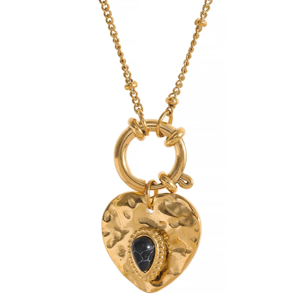 Collar Coeur Noir: Elegancia Vintage & Alma Rebelde