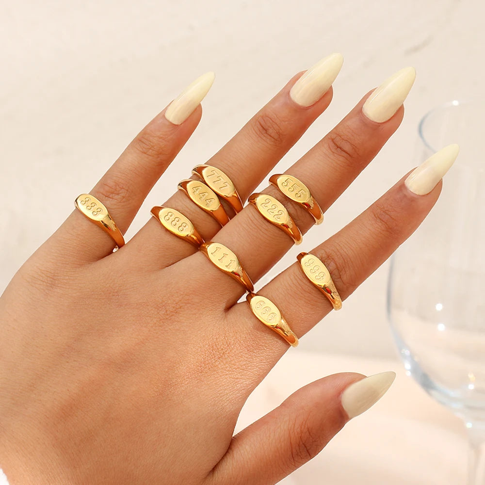 Anillo "Angel Numbers" – Sincronía & Oro 18K