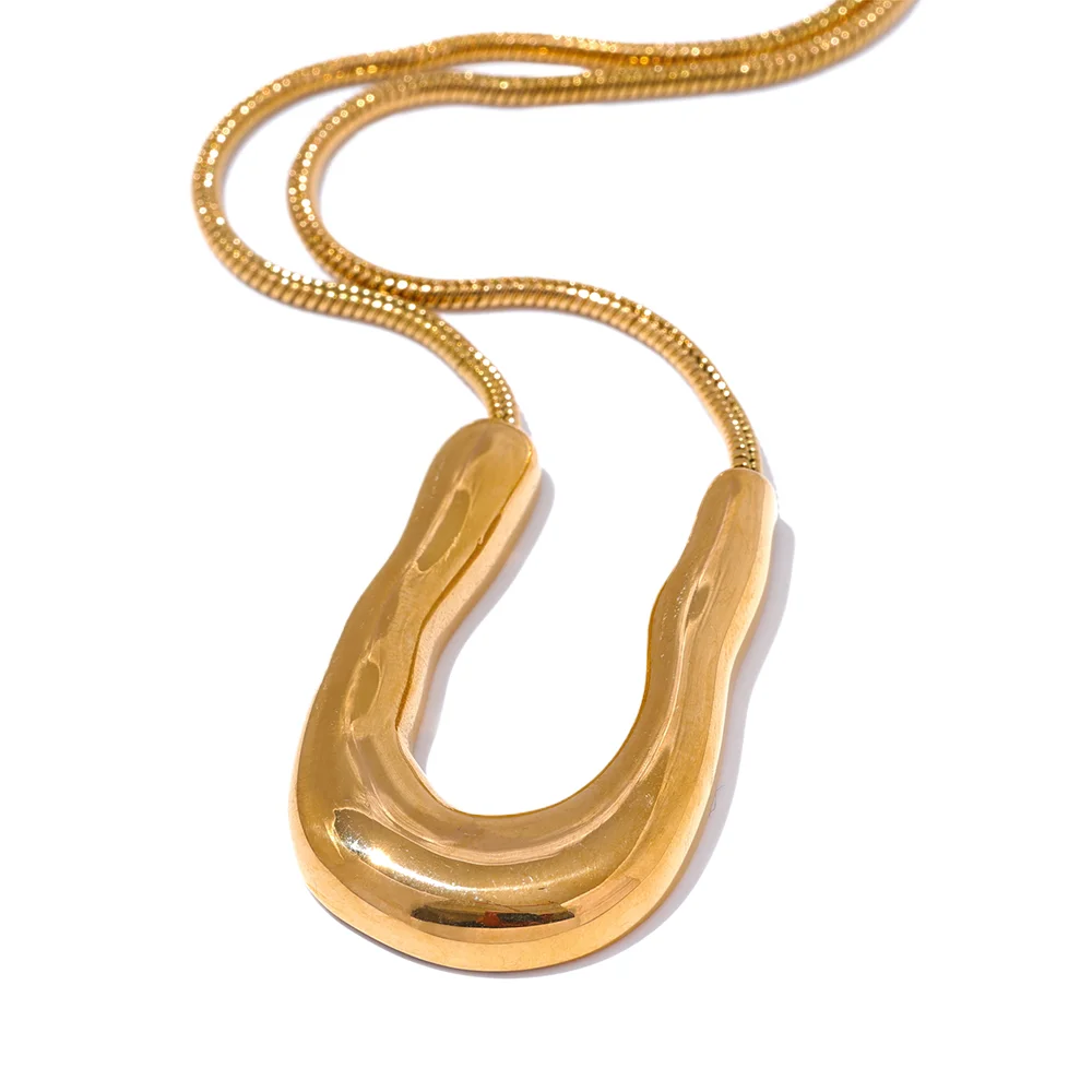 Collar Hera: Escultura de Oro Líquido