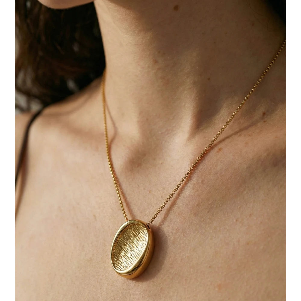 Collar Essence: Tu Huella, Tu Historia