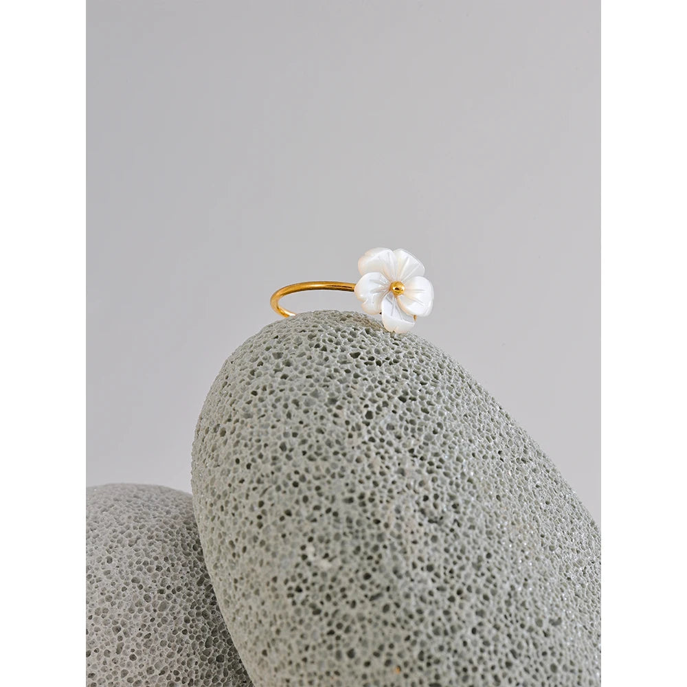 Collar Crab Charm: Un Pellizco de Estilo Marino