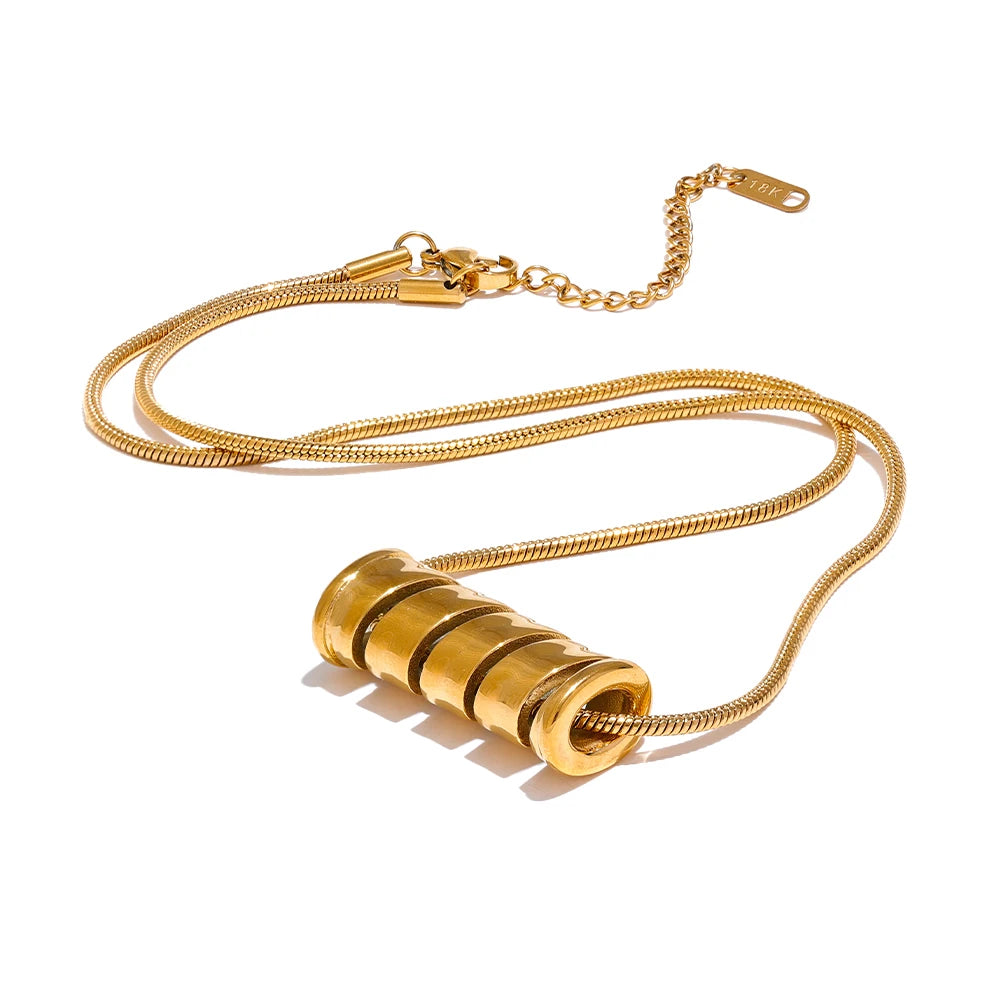Collar Pillar Gold: Minimalismo con Carácter