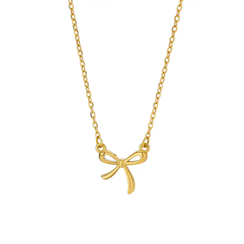 Collar "Heart Rebel" – Amuleto Punk en Oro 18K & Acero