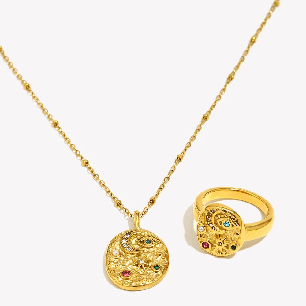linea Amuletos "Celestial" – Medallón & Anillo Sello Martillado