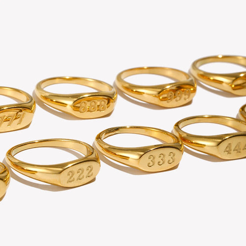 Anillo "Angel Numbers" – Sincronía & Oro 18K