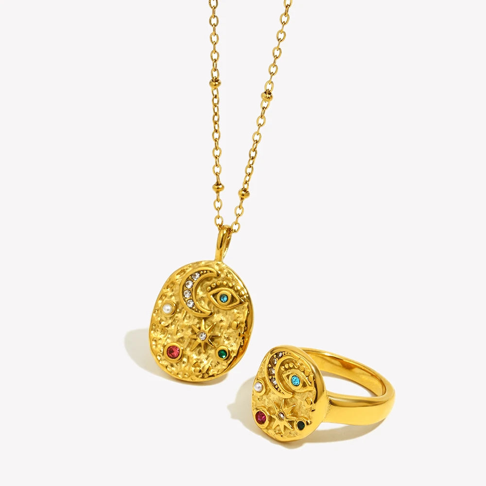 linea Amuletos "Celestial" – Medallón & Anillo Sello Martillado