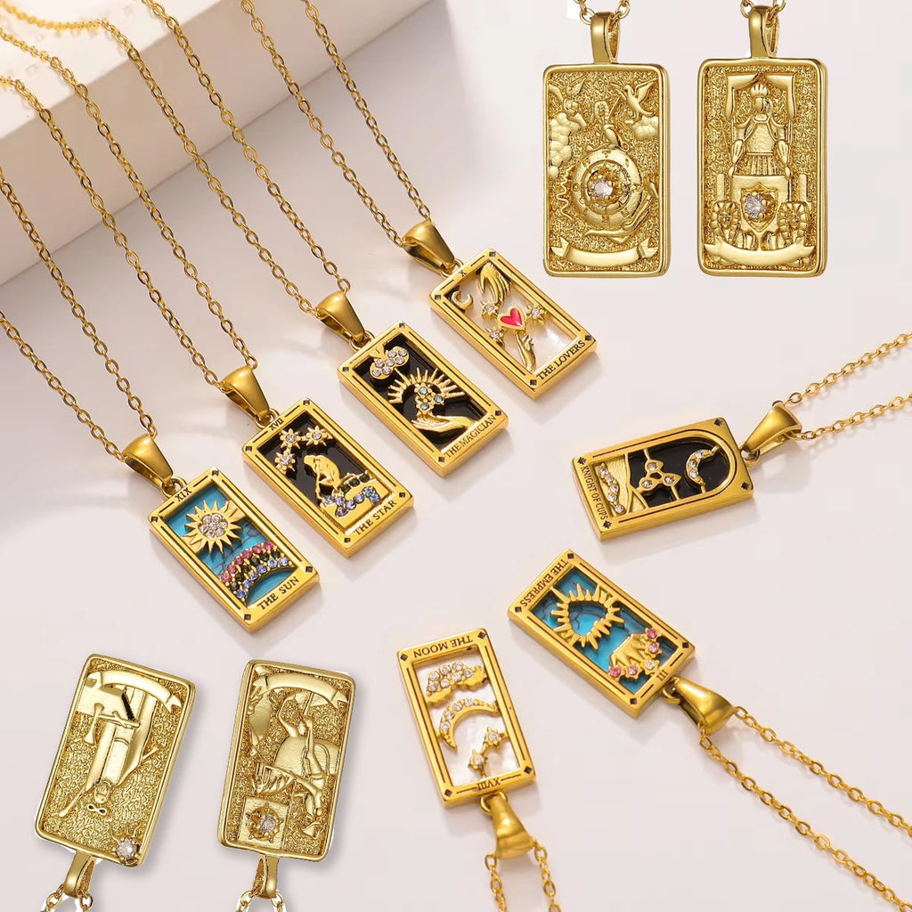 Collar Tarot Destiny: Tu Guía de Acero