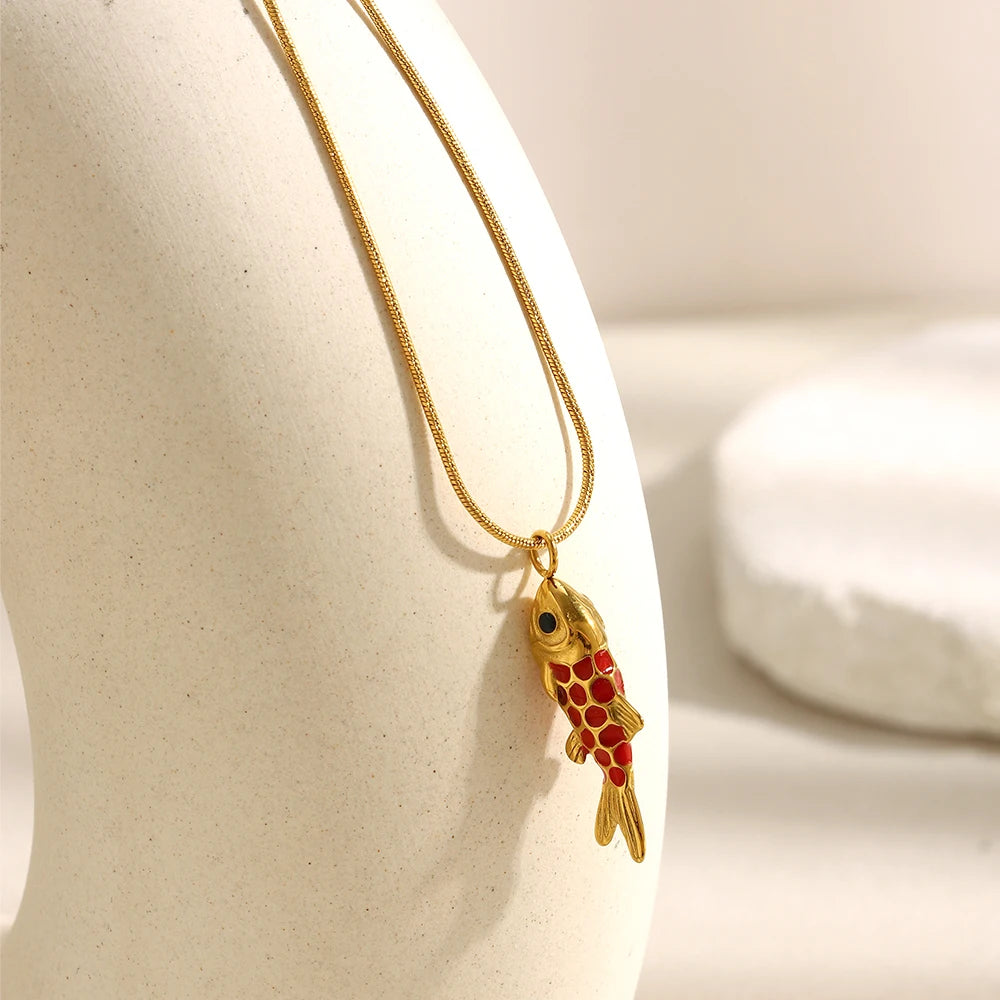 Collar Koi Fortune: El Amuleto de la Prosperidad