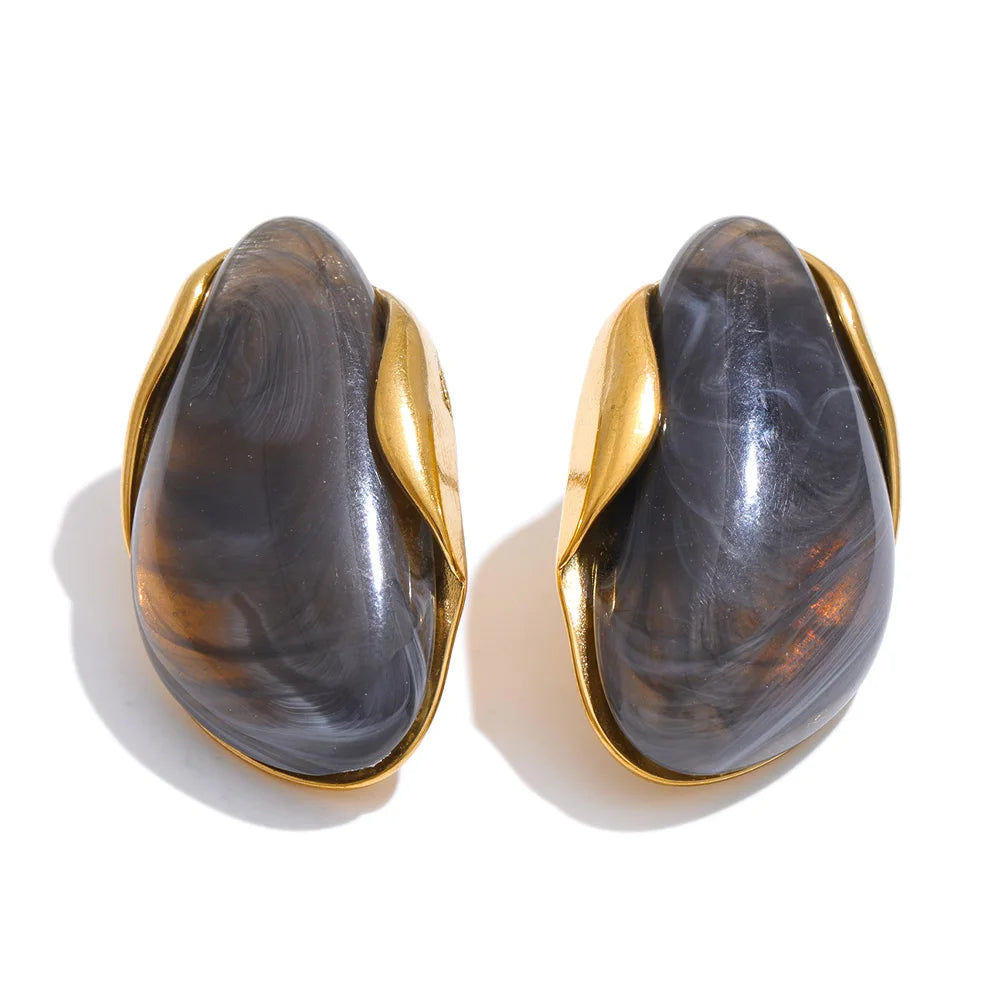 Pendientes "Duna" – Minimalismo Orgánico & Resina Esculpida