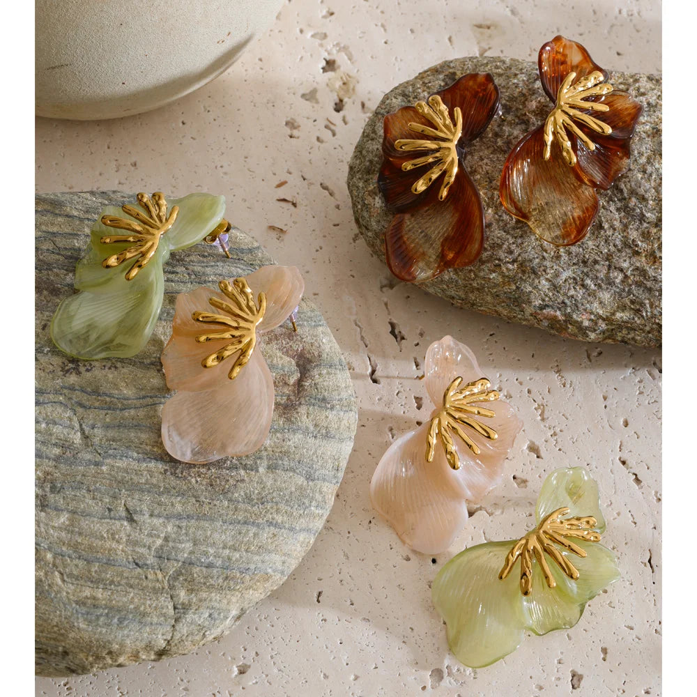 Pendientes Petal Bloom: Elegancia Escultural