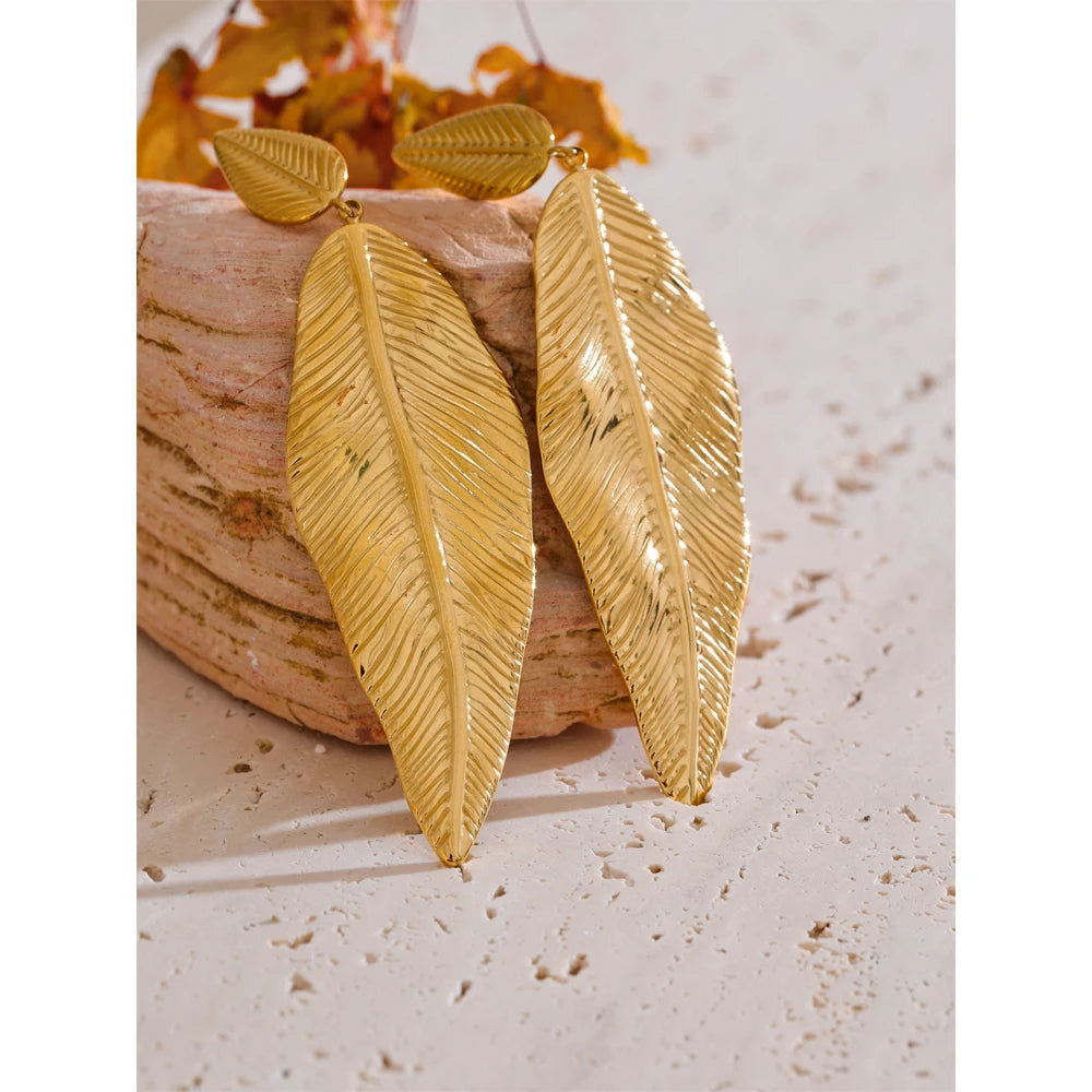 Pendientes Leaf Majesty: El Arte de la Naturaleza