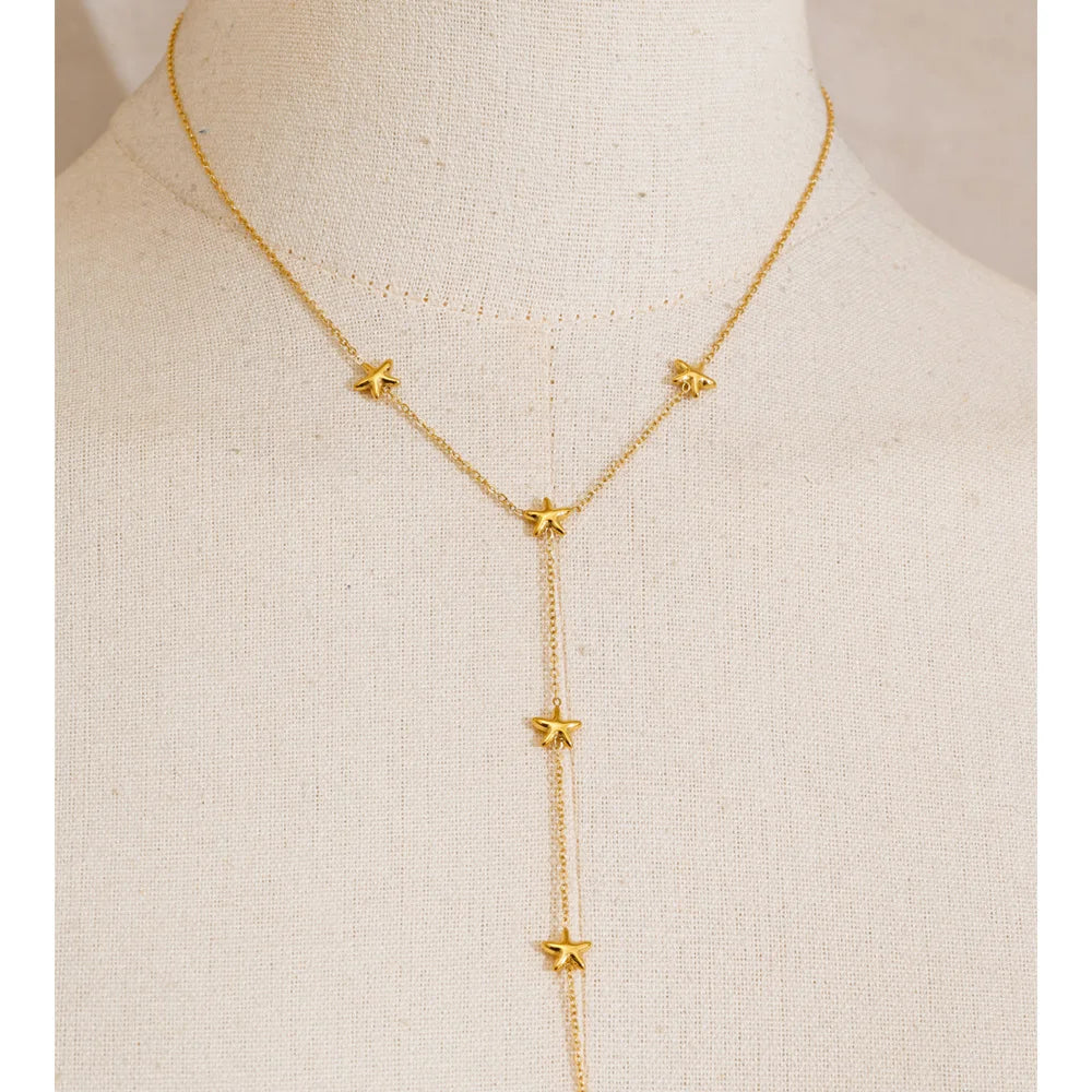 Collar Stardust Drop: Una Lluvia de Estrellas sobre tu Piel