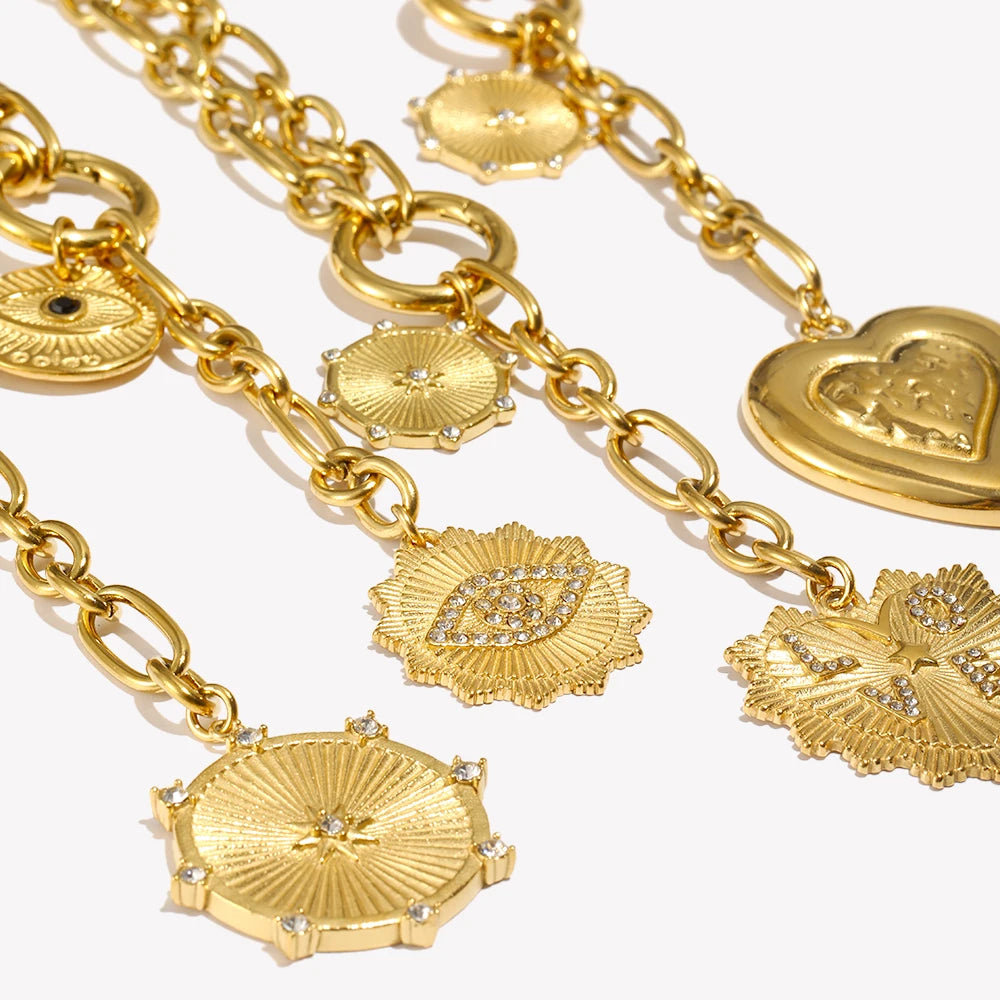 Collar Celestial Love & Protection – Baño de Oro 18K (Waterproof)