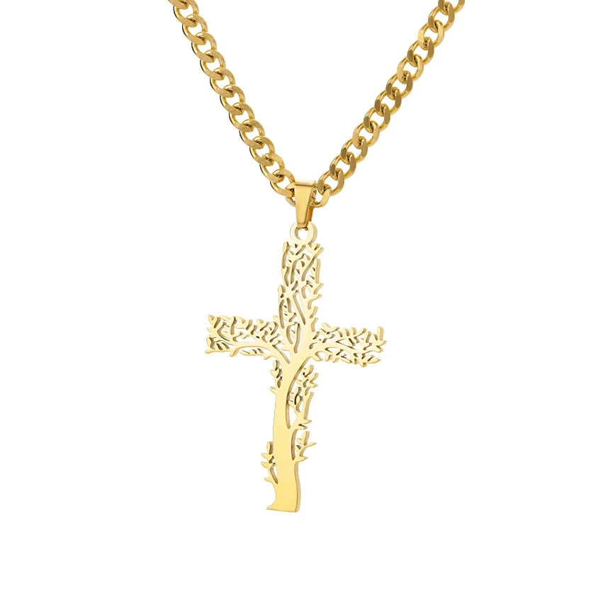 Collar "Heart Rebel" – Amuleto Punk en Oro 18K & Acero
