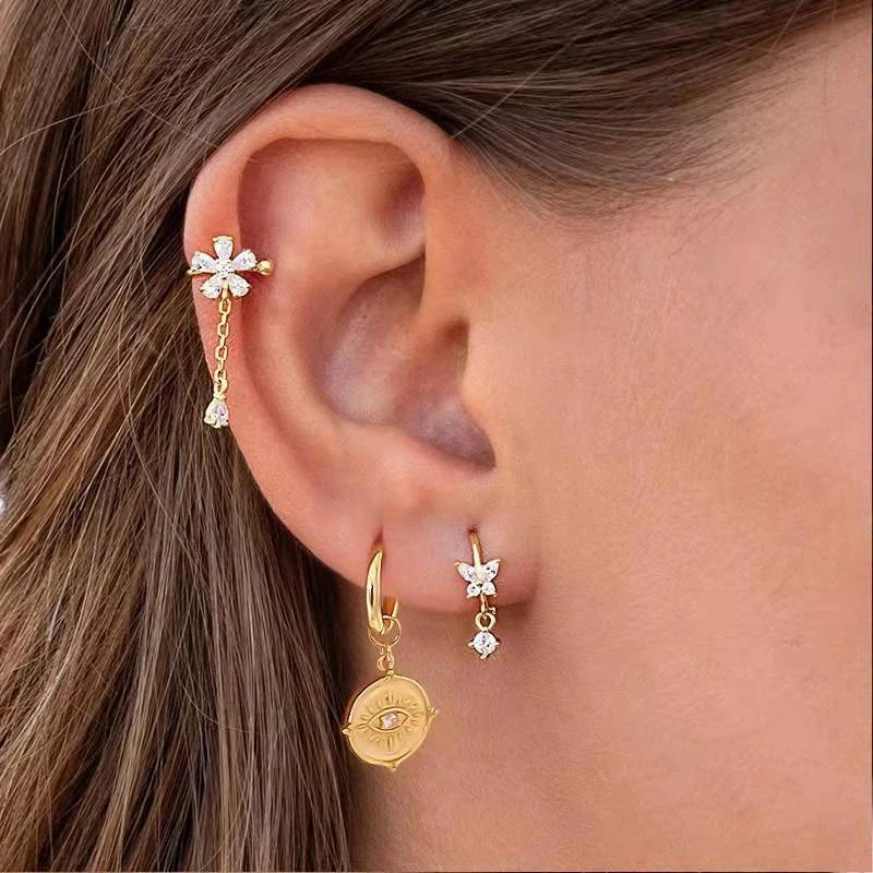 Pendientes Hamsa Protective: Tu Amuleto de Luz Diaria