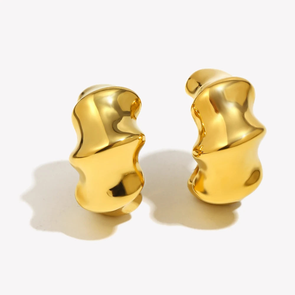 Ear Cuff "Bamboo Molten" – Textura Orgánica Gold